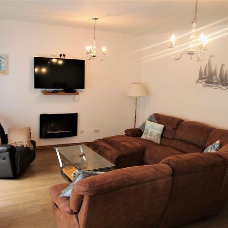 Fletcher Coach House Pendine Bagian luar foto