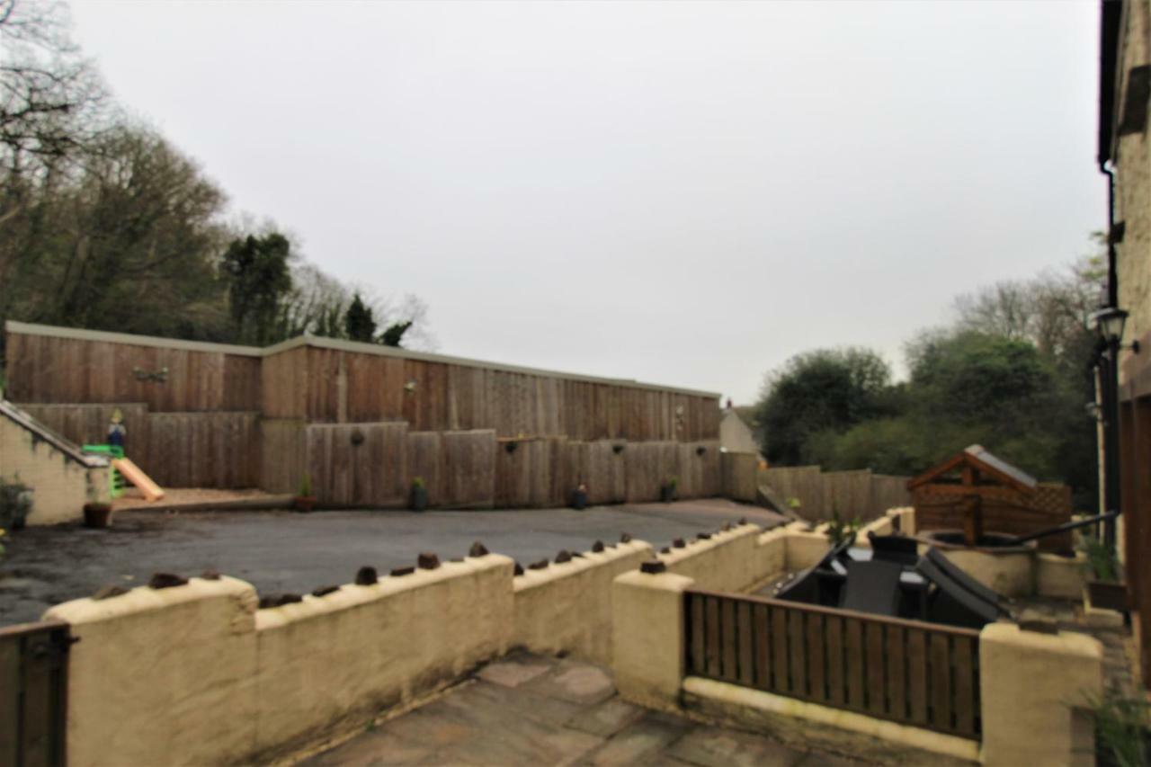 Fletcher Coach House Pendine Bagian luar foto